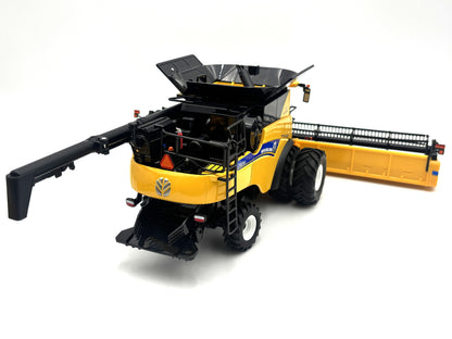 1/32 New Holland CR8.90 Prestige