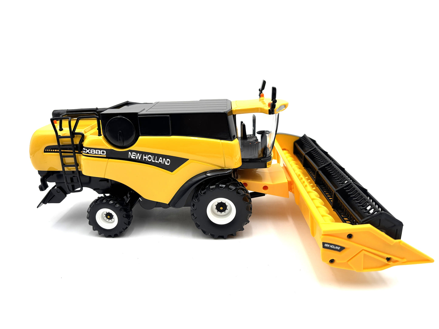 1/32 New Holland CX880 Combine