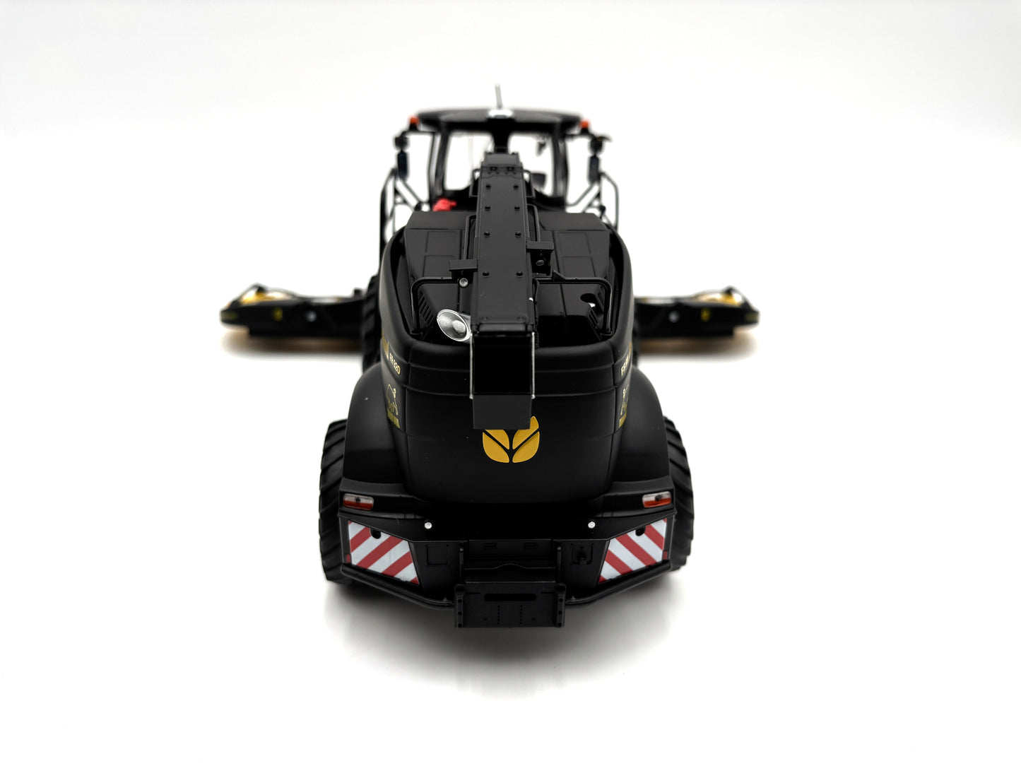 1/32 New Holland FR920 Yellow Bull