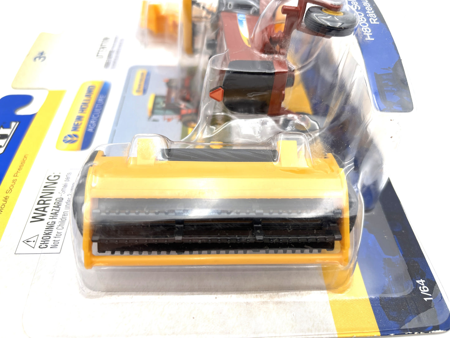 1/64 New Holland H8080 Windrower