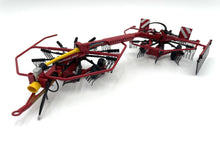 1/32 New Holland Pro Rotor 3223 Hay Teddier