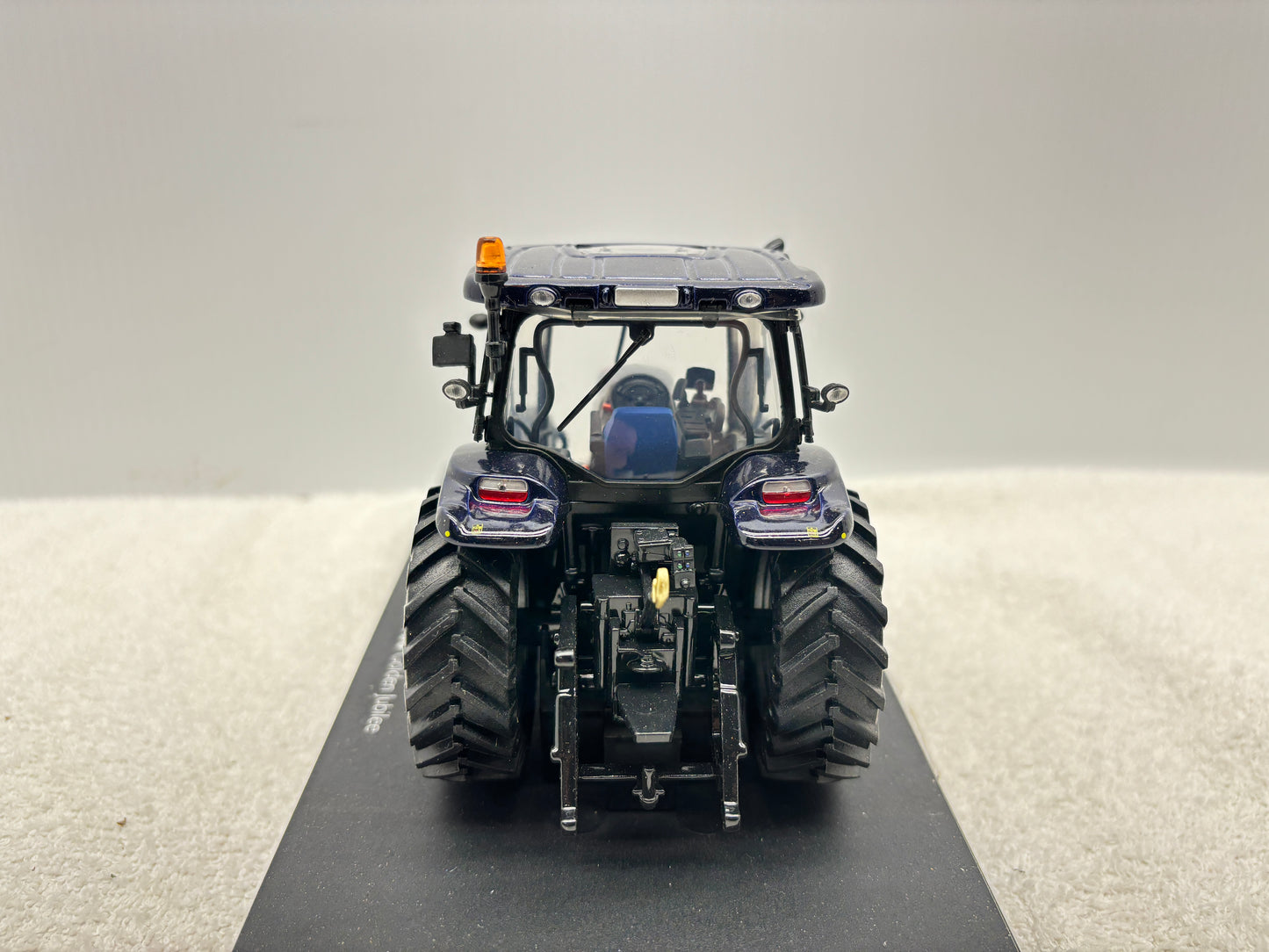1/32 New Holland T6.160 Golden Jubilee