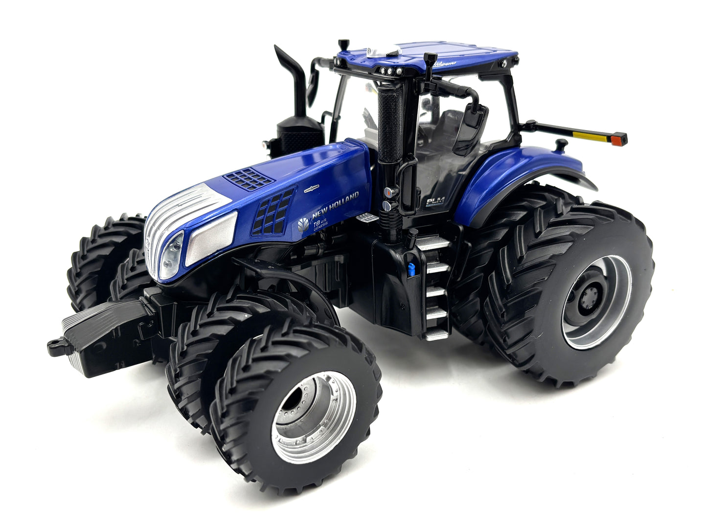 1/32 New Holland T8.415 Prestige