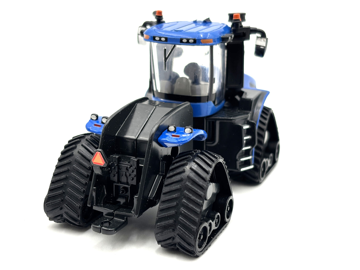 1/64 New Holland T9.600 SmartTrax Farm Show