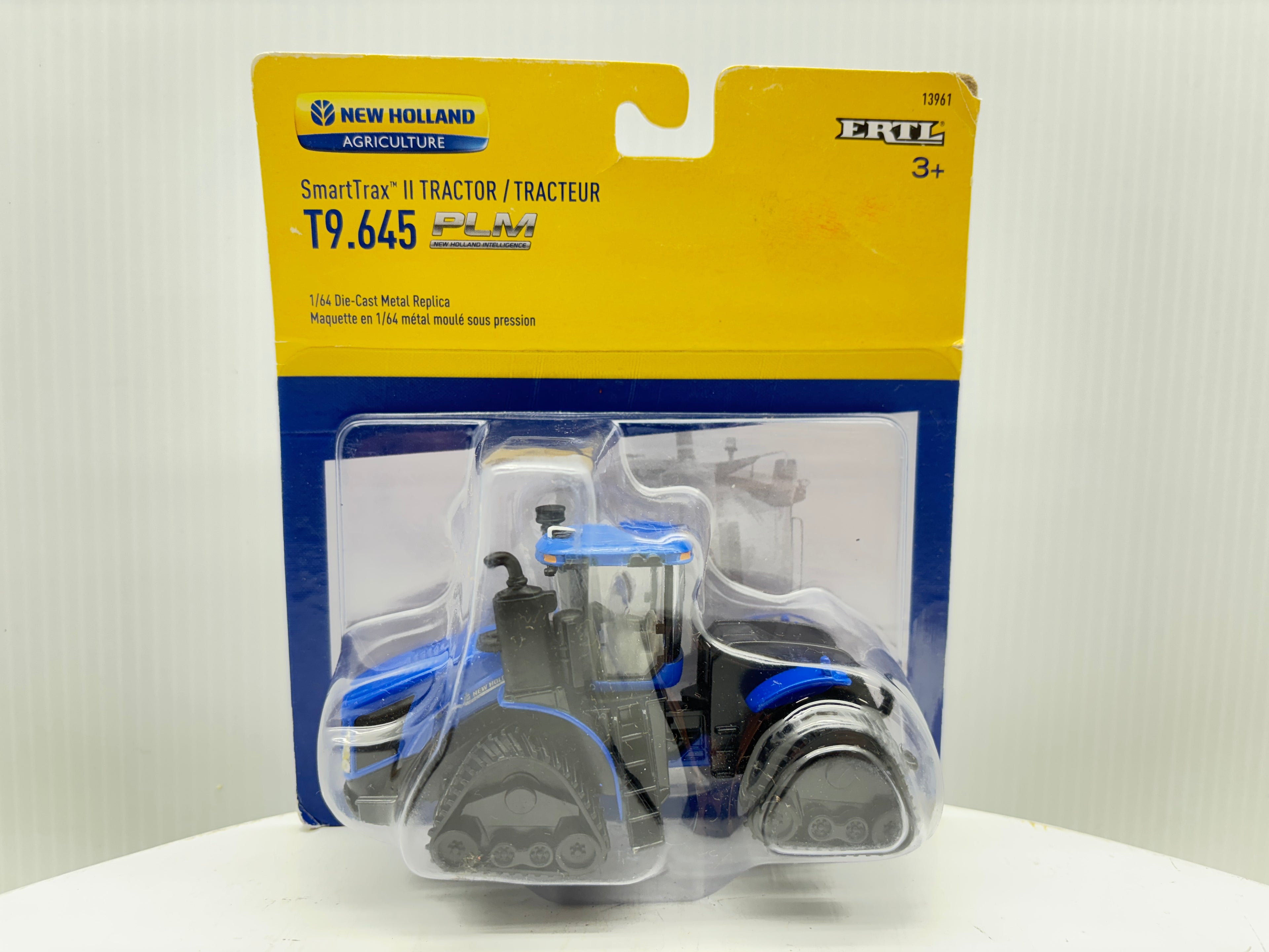 1/64 New Holland T9.645 SmartTrax