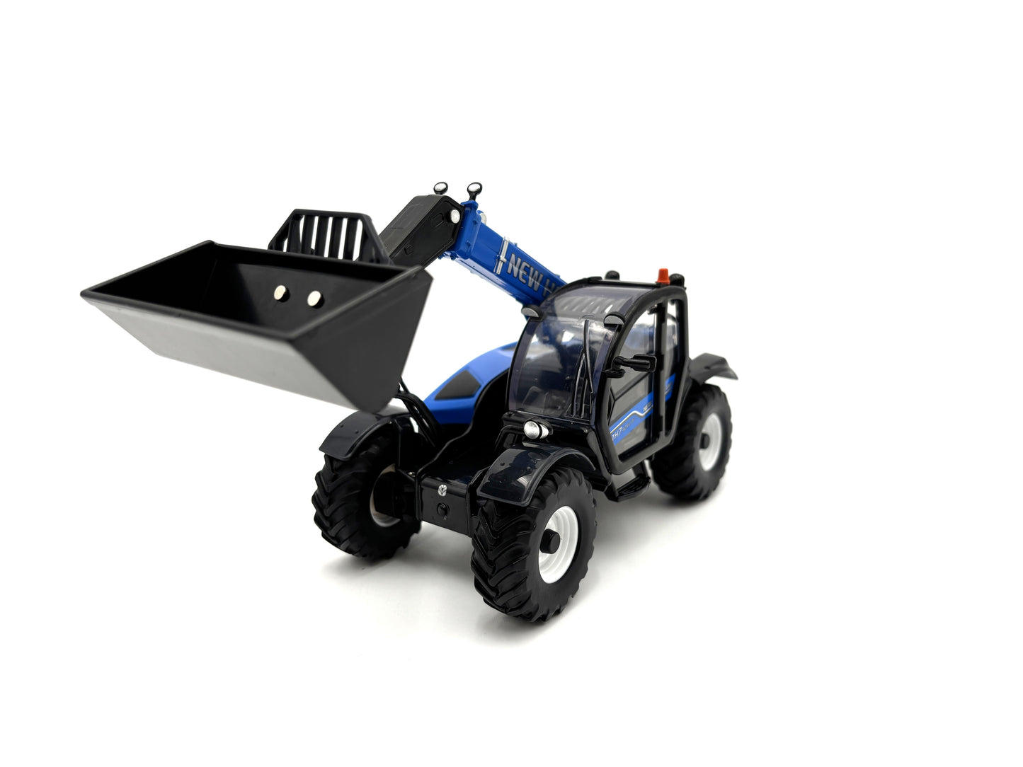1/32 New Holland TH7.42 Telehandler