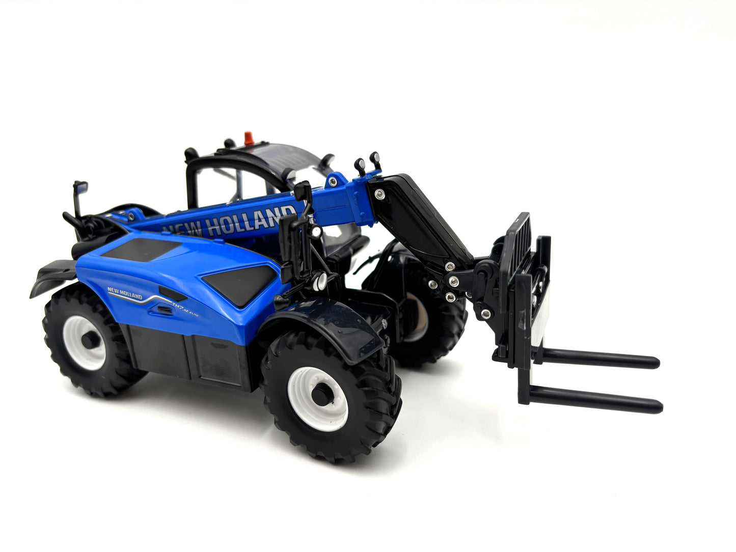 1/32 New Holland TH7.42 Telehandler