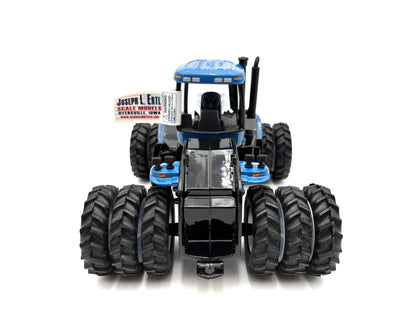 1/32 New Holland TJ 450 Dealer Launch