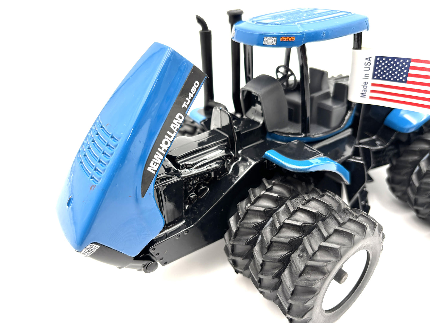 1/32 New Holland TJ 450 Dealer Launch