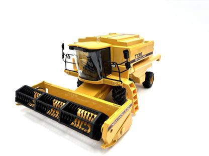 1/32 New Holland TX66
