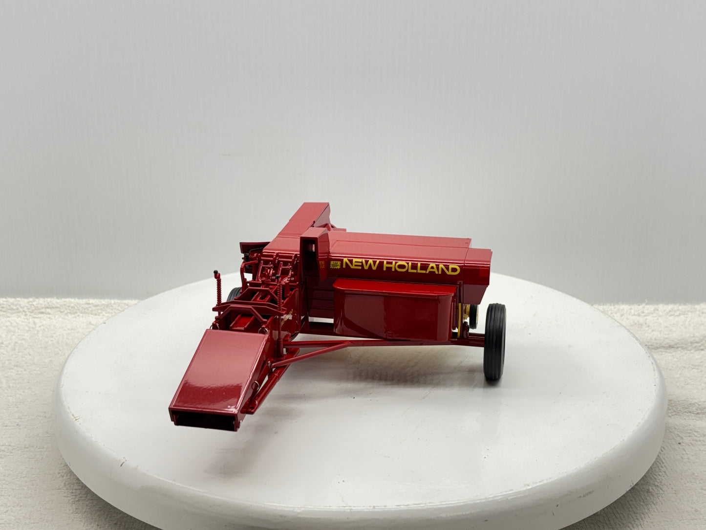 1/16 New Holland 273