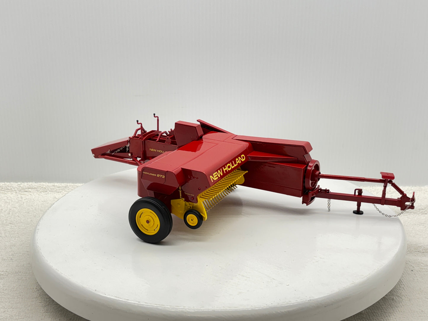 1/16 New Holland 273
