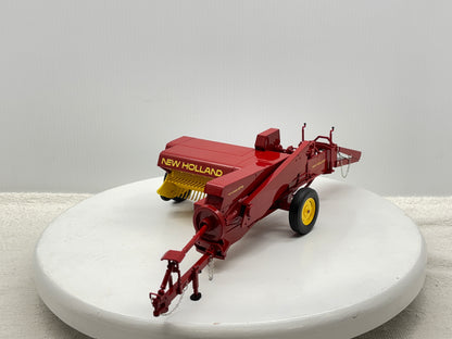1/16 New Holland 273