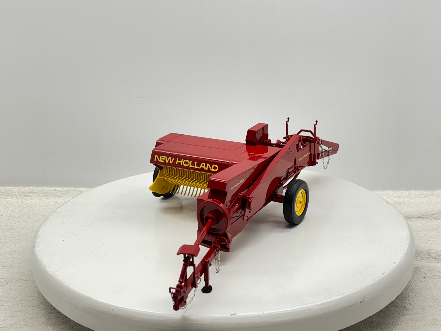 1/16 New Holland 273
