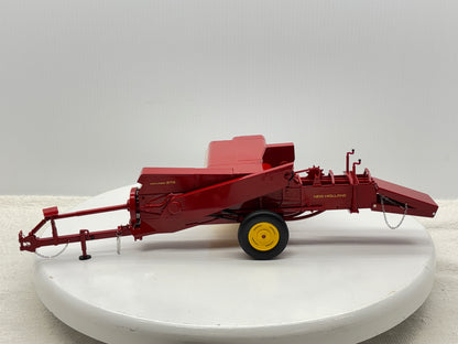 1/16 New Holland 273