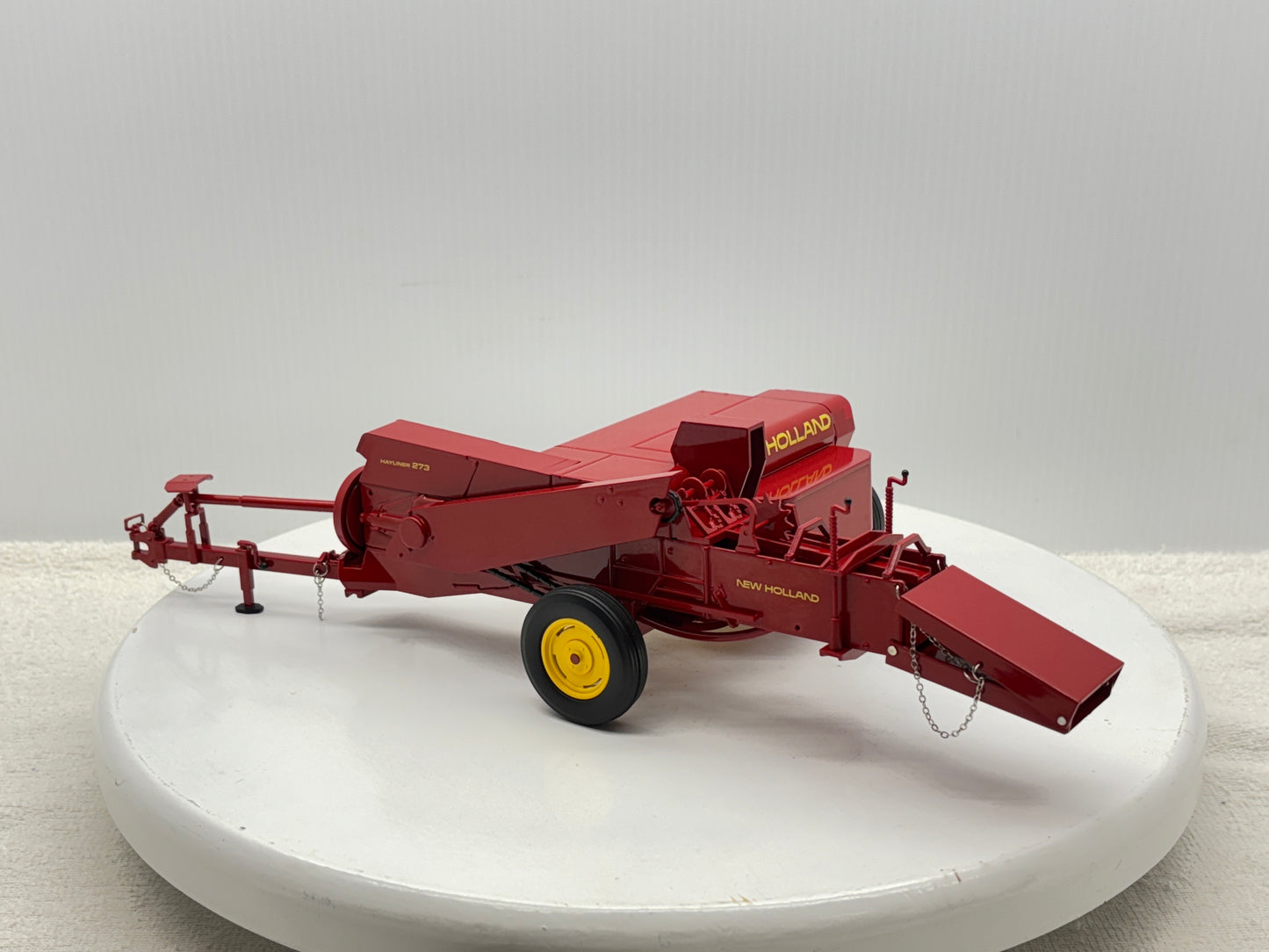 1/16 New Holland 273