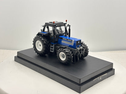 1/32 New Holland 8830
