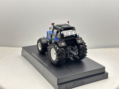 1/32 New Holland 8830