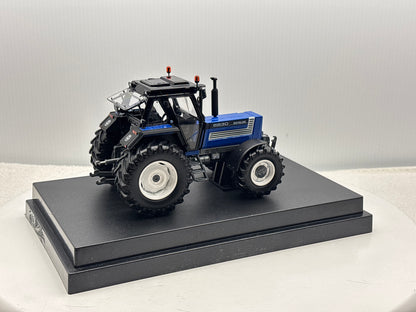 1/32 New Holland 8830