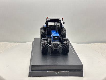 1/32 New Holland 8830