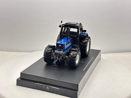 1/32 New Holland 8830