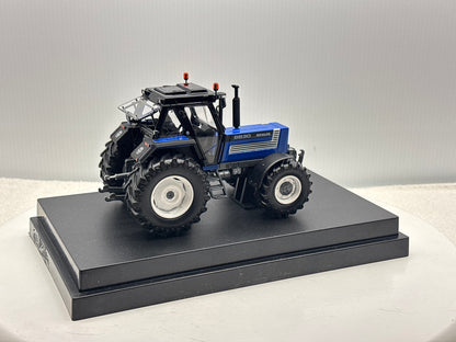1/32 New Holland 8830
