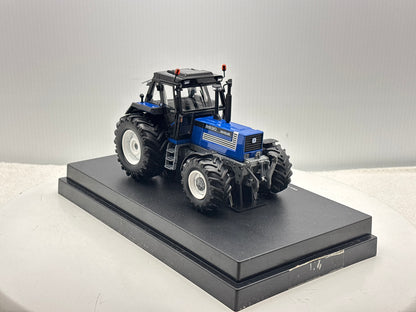 1/32 New Holland 8830