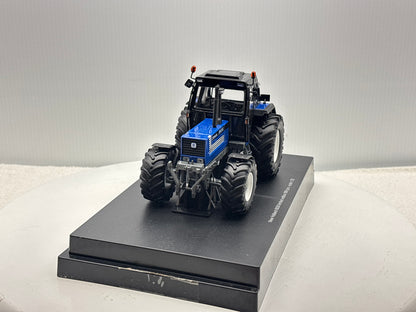 1/32 New Holland 8830