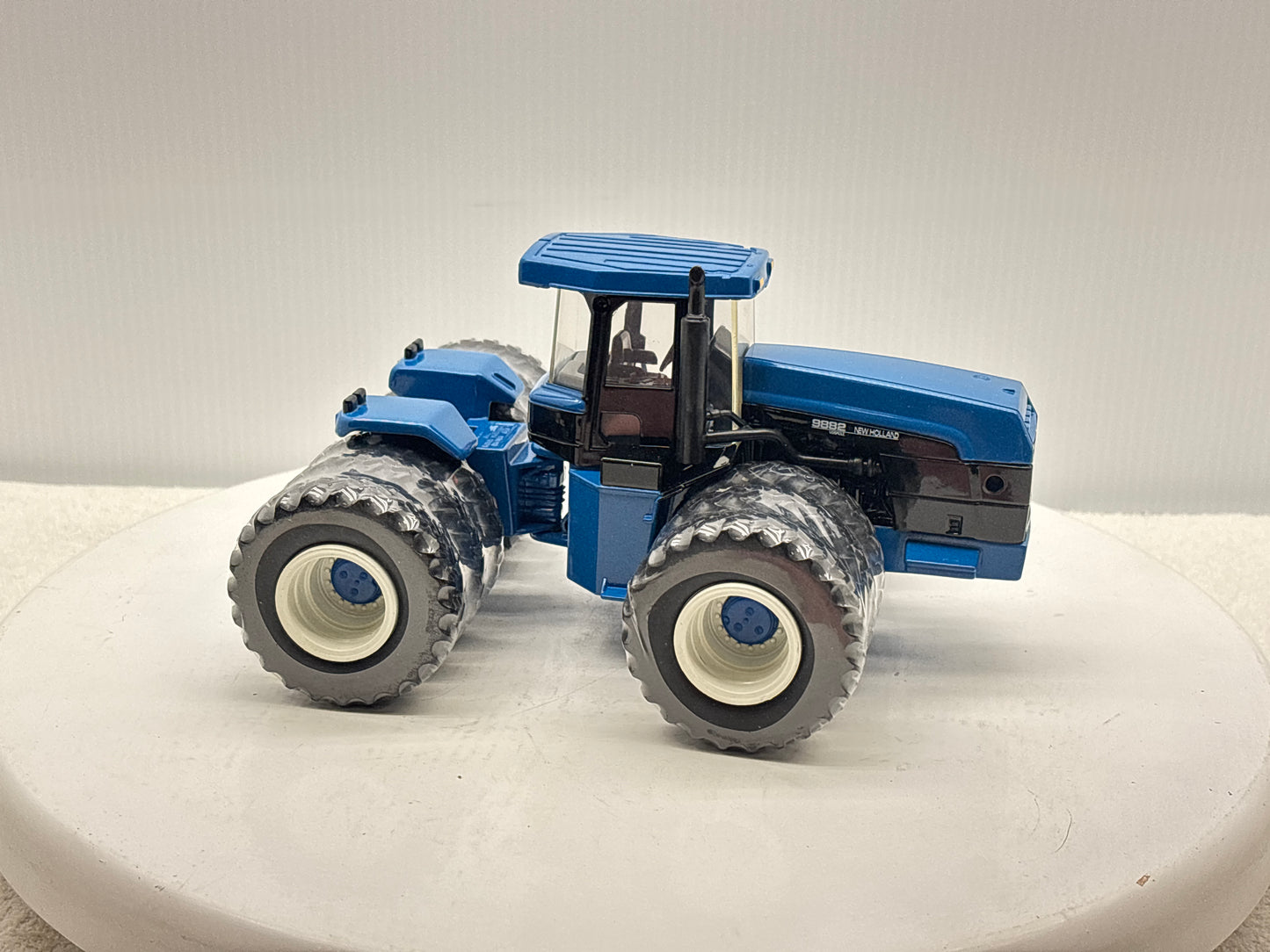 1/32 New Holland 9882 Collectors Edition