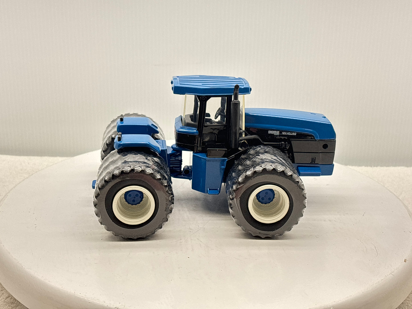 1/32 New Holland 9882 Collectors Edition