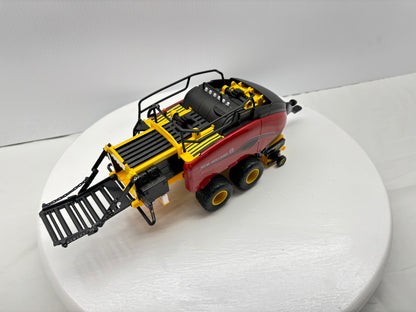 1/32 New Holland BigBaler Plus