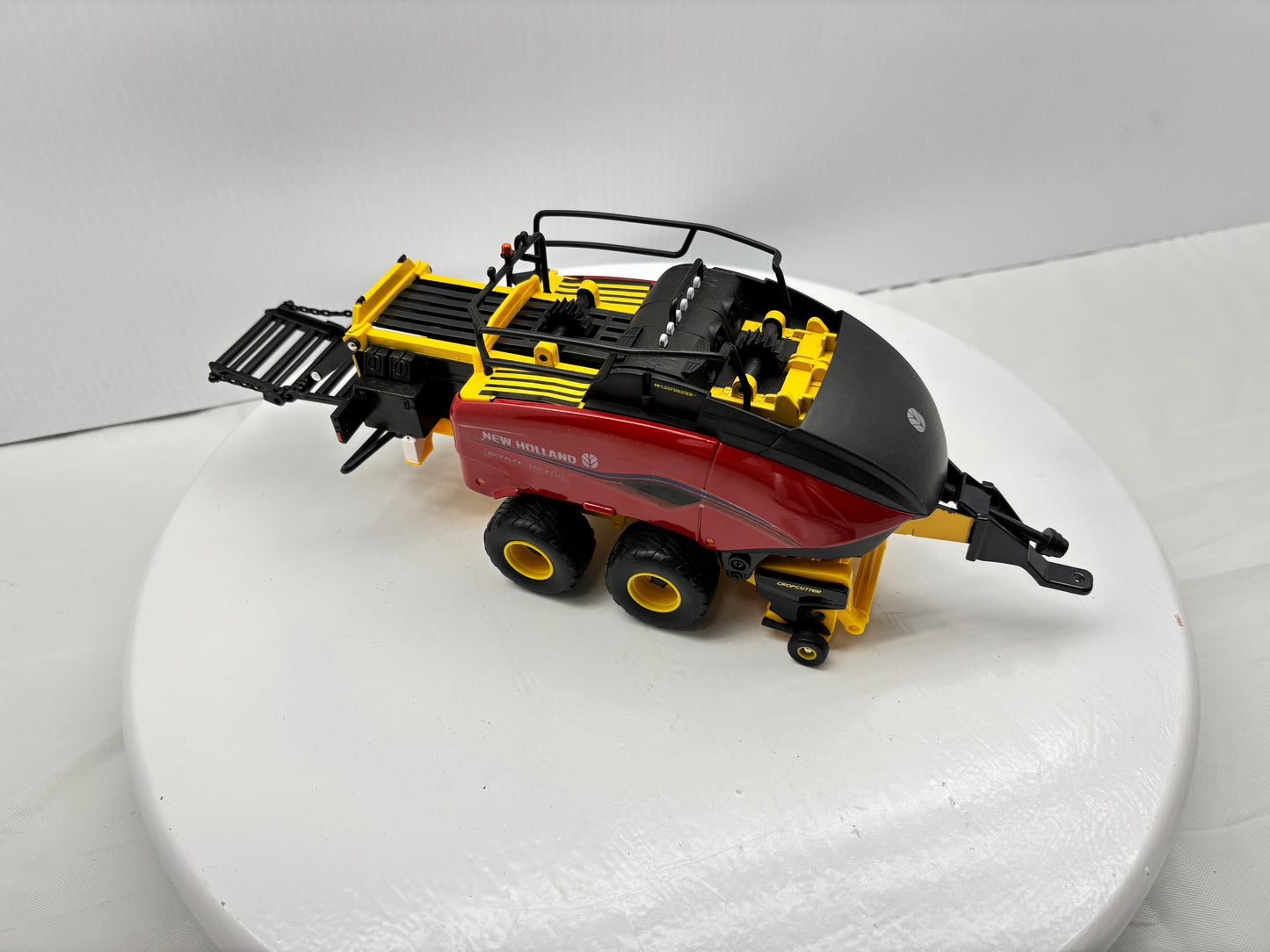 1/32 New Holland BigBaler Plus