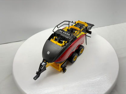 1/32 New Holland BigBaler Plus