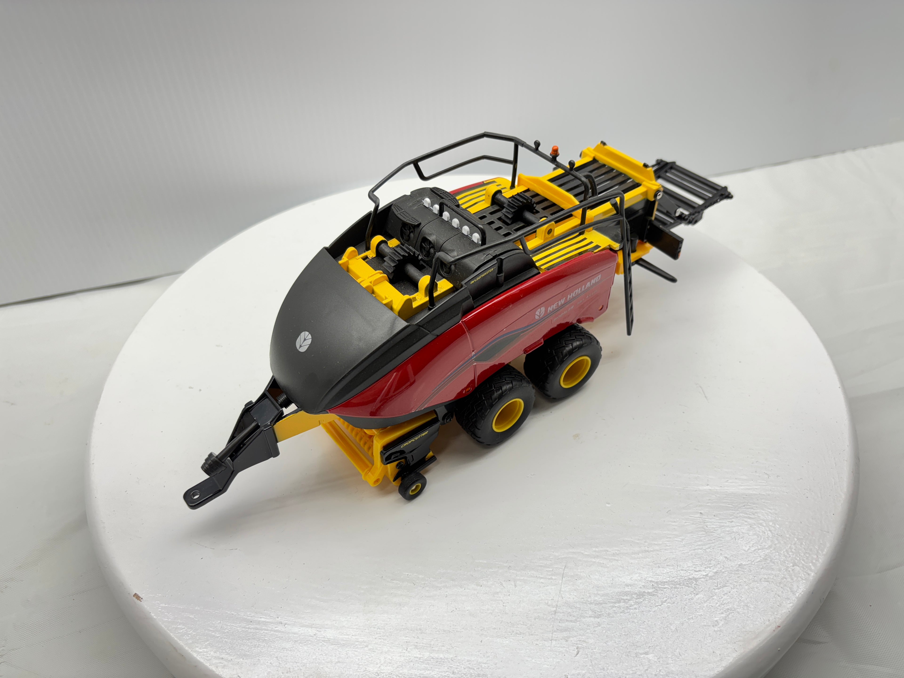 1/32 New Holland BigBaler Plus