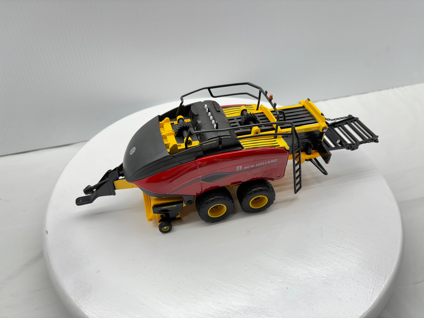 1/32 New Holland BigBaler Plus