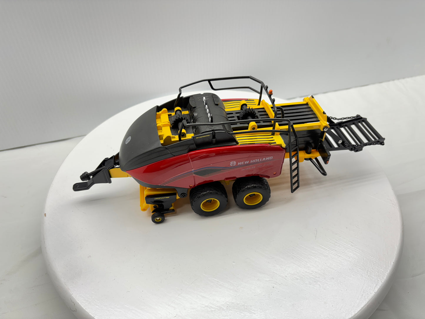 1/32 New Holland BigBaler Plus