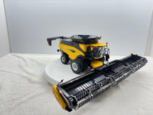1/32 New Holland CR11 Duals