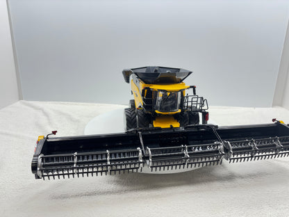 1/32 New Holland CR11 Duals