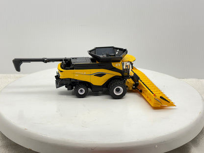 1/64 New Holland CR11 Prestige