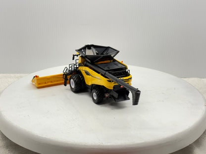 1/64 New Holland CR11 Prestige