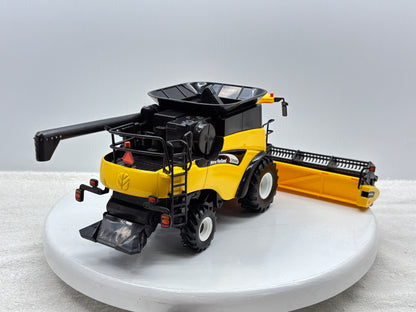 1/16 New Holland CR9060