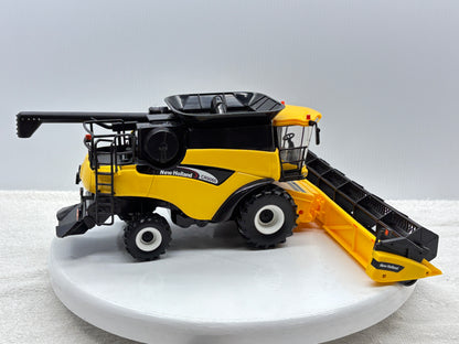 1/16 New Holland CR9060