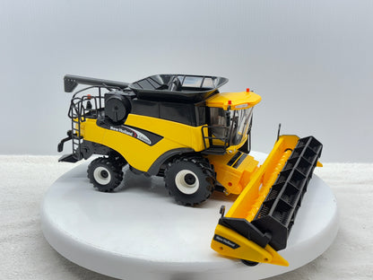 1/16 New Holland CR9060