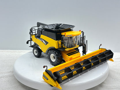1/16 New Holland CR9060
