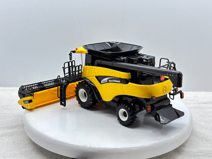 1/16 New Holland CR9060