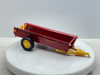 1/16 New Holland Manuve Spreader