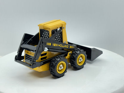 1/16 New Holland Skid-Steer