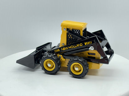 1/16 New Holland Skid-Steer