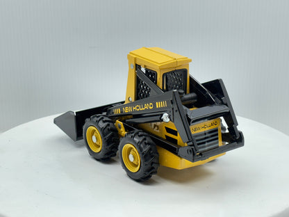 1/16 New Holland Skid-Steer