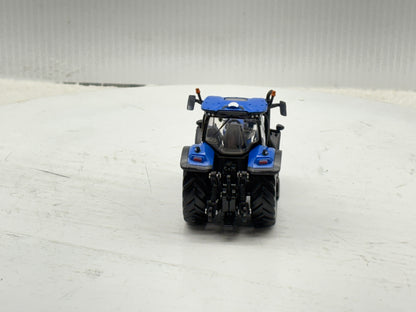 1/64 New Holland T7.300 PLM Prestige